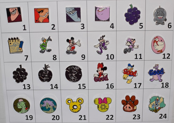 Disney pin trading lanyard & 12 trading pins - Mickey Mouse Pins