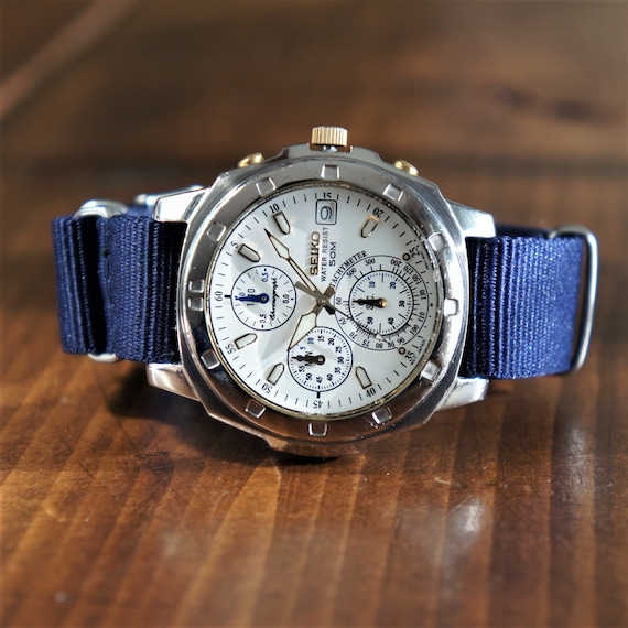 Seiko chronograph 100m white face best sale