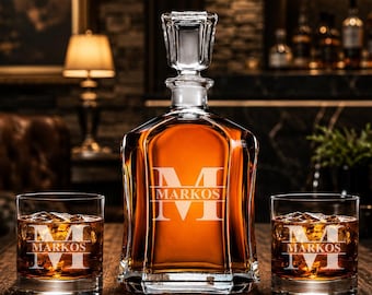 Mr and Mrs Wedding Gift for couples Monogram Whiskey Decanter Gift set, Housewarming Whiskey Decanter set, Decanterset Gift, Scotch Glass