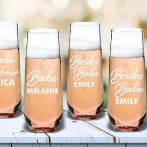 Custom Bridal Party Champagne Glass, Bridesmaid Champagne Flute Gift, Bridesmaid Proposal Glass, Personalized Bridesmaid Gift, Maid of Honor