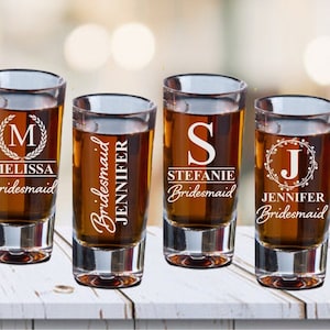 Custom Bridal Party Shot Glass, Bridesmaid Wedding Gift, Bridesmaid Proposal Shot Glasses, Personalized Bridesmaid Gift, Maid of Honor