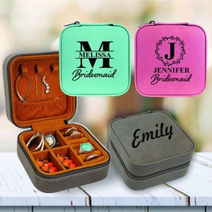 Personalized Bridesmaid Jewelry Box, Bridal Party Jewelry Case, Bridesmaid Proposal Gifts, Custom Wedding Party Gift, Travel Case Box
