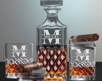 Personalized Whiskey Decanter Cigar Glass Gift - Custom Engraved Cigar Glass - Gifts for Men - Glass with Ashtray - Cigar Aficionado Gift