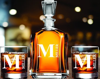 Decanter Set Personalized Monogram Whiskey Decanter Gift set, Housewarming Whiskey Decanter set, Wedding Gift for Couples, Scotch Glass Gift