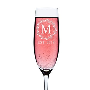 Wreath Monogram Personalized Champagne Flute, Custom Wedding Champagne Toasting Glass,Personalized Wedding Toasting Flutes