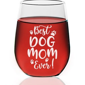 BIRGILT Dog Mom Gifts for Women - Best Dog Mom Ever - Dog Mom Mothers Day  Gift - Funny Christmas Birthday Gifts for Mom, Dog Mum - 20oz Dog Mom