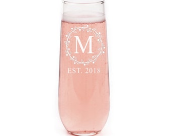 Wreath Monogram Personalized Stemless Champagne Flute,Monogram Champagne Glass,Personalized Wedding Toasting Flutes,Custom Brides Gifts