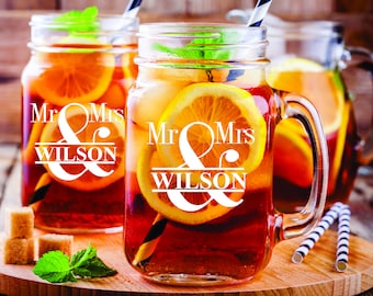 Mr and Mrs Mason Jar Glass with handle , Personalized 2 pc Set Mason Jar Drinking Glass Gift, Bridal Shower Mason Jar gift, Custom Mason Jar