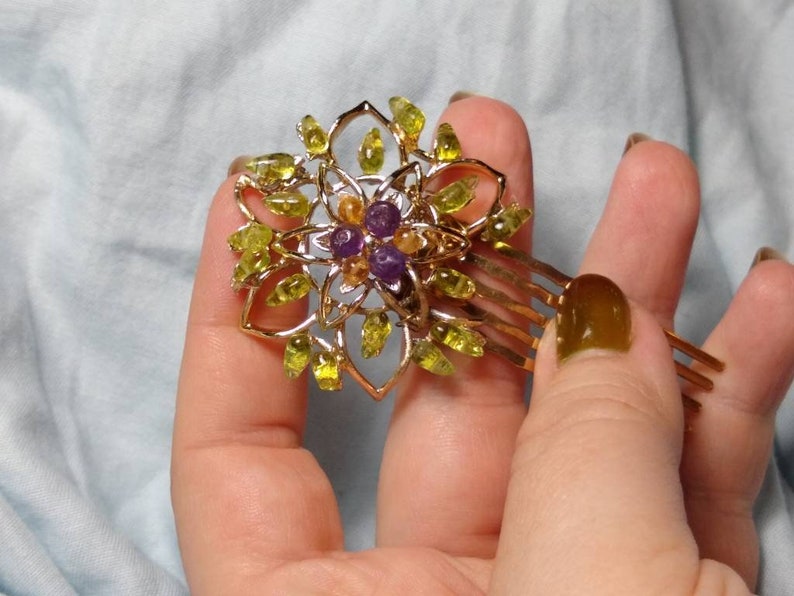 Upcycled Filligree Flower Comb