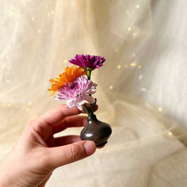 Ceramic Vase, bud vase, tiny vase, Miniature vase, stoneware vase, Small Vase, tiny Bottle, mini vase, flower vase, tiny vase