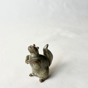 Squirrel, ceramic squirrel, ceramic figurine, ceramic animal, squirrel figurine, squirrel figurine, animal figurine, tea pet