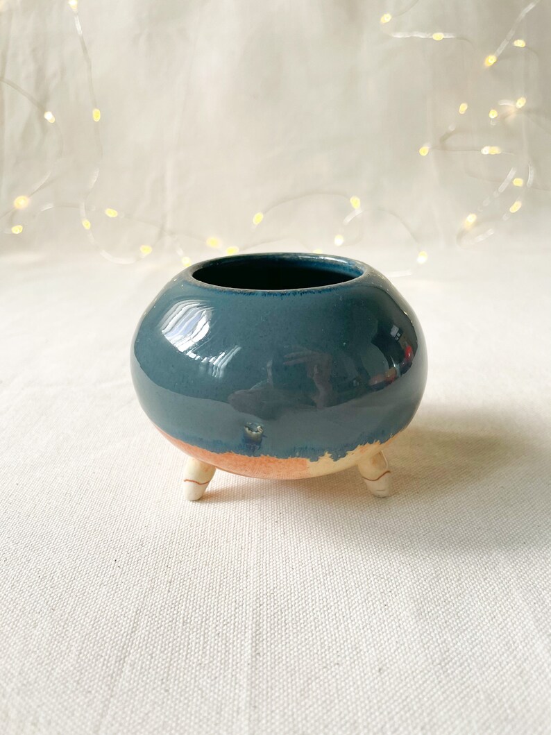 Tripod planter, planter with legs, mini planter, ceramic planter with drainage, ceramic planter, flower pot, three legged planter, succulent image 6