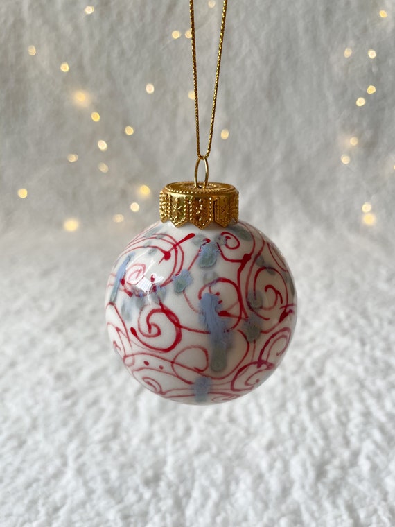 Painting shop porcelain ornaments