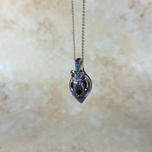 Aromatherapy pendant, porcelain necklace, essential oil necklace, floral necklace, essential oil diffuser, cage pendant, fragrance stone
