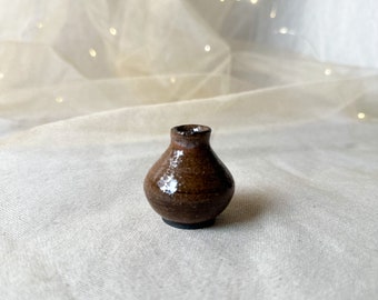 Ceramic Vase, bud vase, tiny vase, Miniature vase, stoneware vase, Small Vase, tiny Bottle, mini vase, flower vase, tiny vase