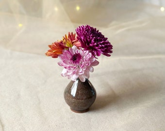 Ceramic Vase, bud vase, tiny vase, Miniature vase, stoneware vase, Small Vase, tiny Bottle, mini vase, flower vase, tiny vase