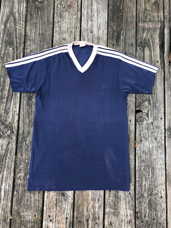 adidas trefoil 3 stripes t shirt in navy