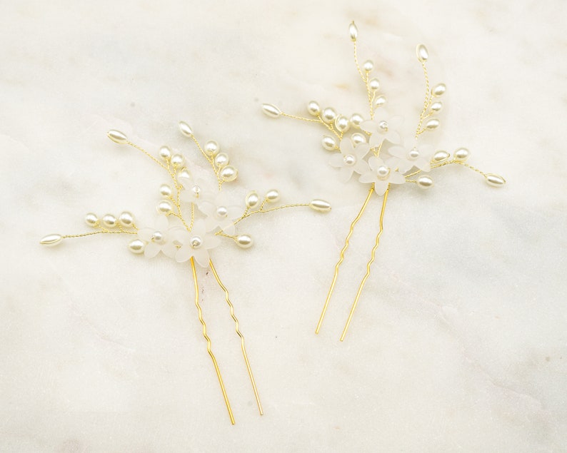 Translucent Floral Hair Pin in gold Bridesmaids hair pins | hair piece Bridesmaids hair decoration hair decoration hair pins