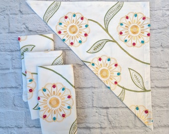 Embroidered Floral Linen Dinner Napkins: Elegant Sustainable Table Decor (Set of 2)