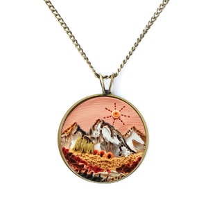 COLORADO Rocky Mountains Necklace, Colorado Jewelry, National Park, Camping Jewelry, Colorado Apparel, Climbing Necklace