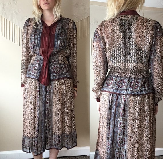 70s Vintage The Silk Farm Chiffon Paisley Floral M