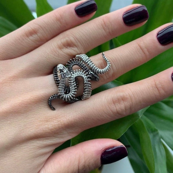 Snake Ring, Serpent Ring, Cobra Ring, Skeleton Ring, Animal Skull Ring, Punk Ring, Grunge Ring, Goth Ring, Snake Wrap Ring