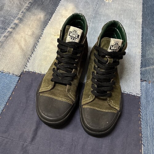 Vintage Vans sk8-hi shoes / shops Native American shoes made in USA