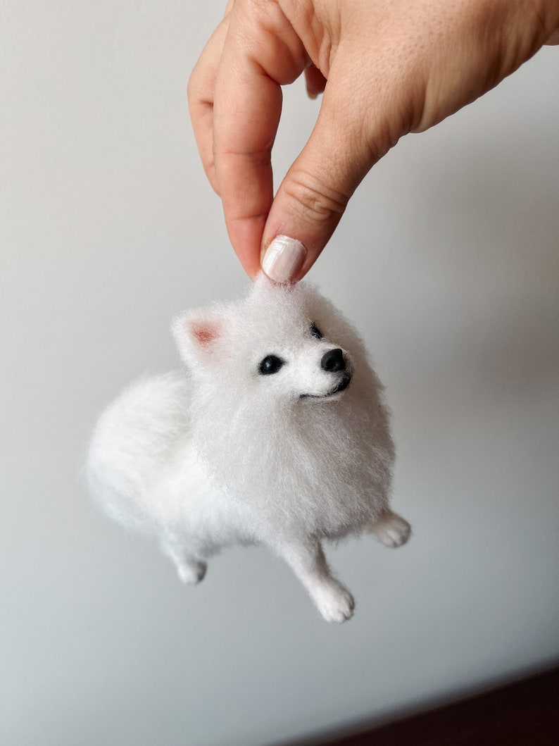 Needle Felted White Pomeranian Boo Replica 15-17 cm, Custom Made Pomeranian Puppy Realistic Wool Sculpture image 9