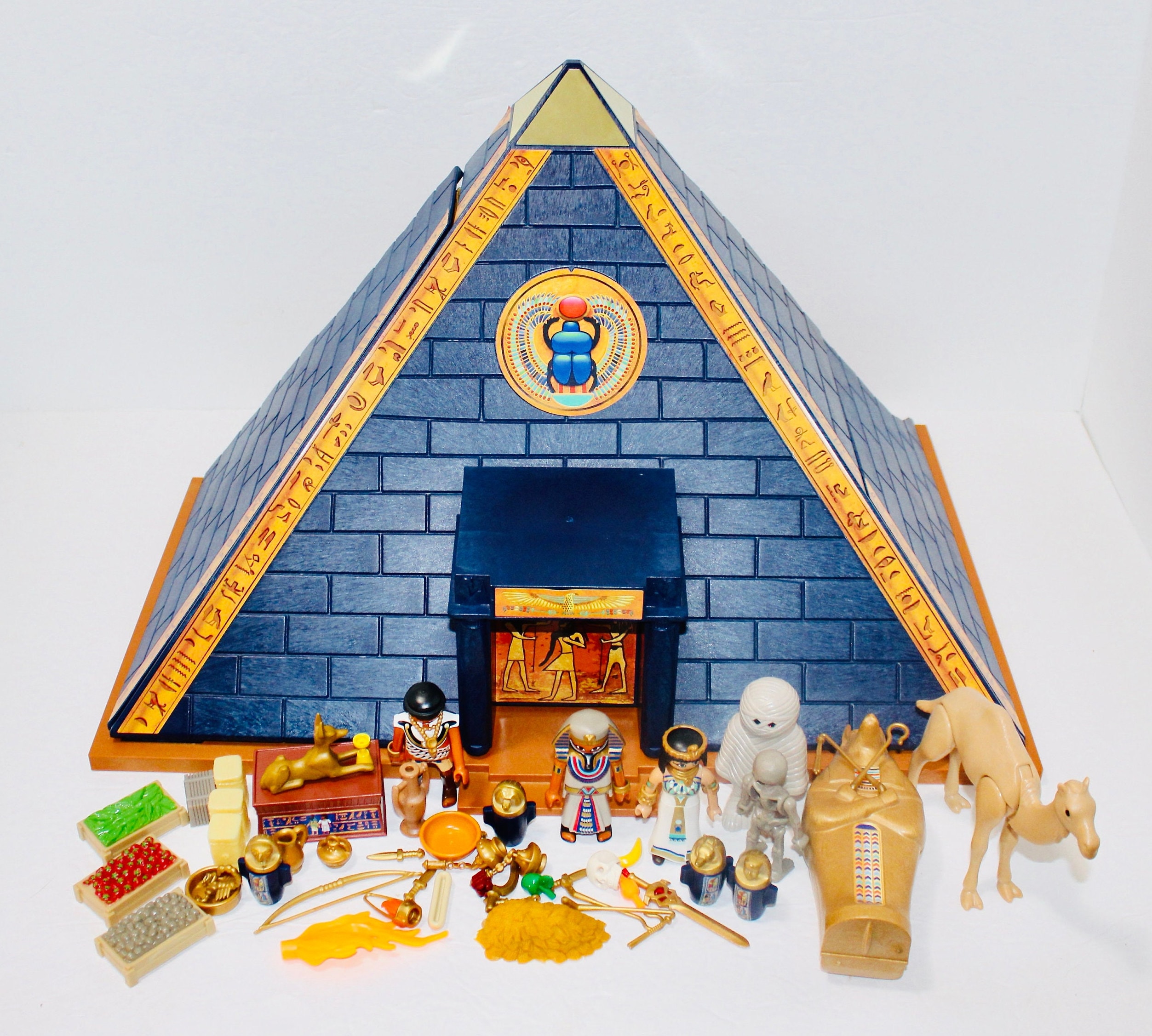 Collectable Playmobil Toys Egyptian Pharaoh's Pyramid With Hidden Tombs and  Traps 3 Egyptian Figures With Weapons and Many Accessories 