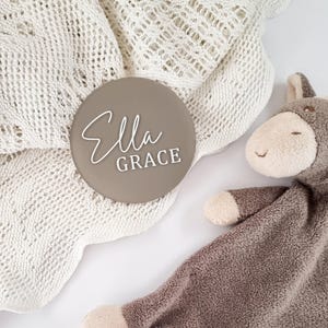 Personalised Baby Name Plaque - Custom Birth Announcement Sign - New Born Reveal Sign - New Baby Name Sign - Photo Prop