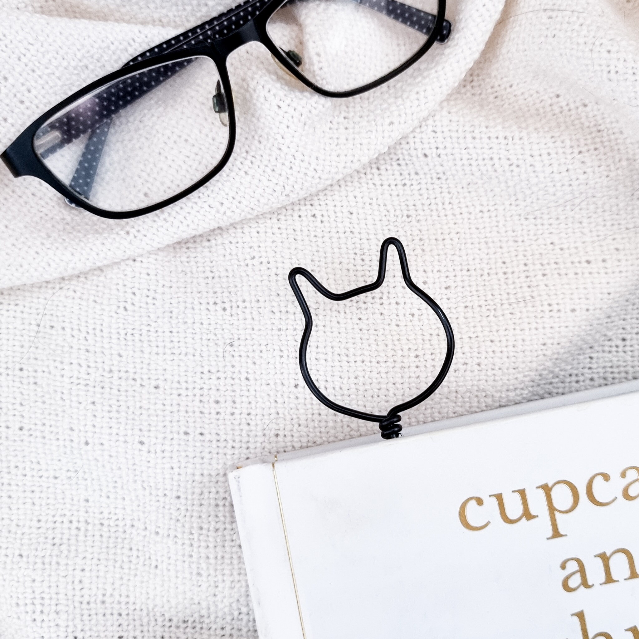 Cat Name Bookmark - Wire Custom Bookmark - Cat Bookmark Gift - Planner Marker - Back to School Gift - Teacher Gift - Book Lovers Gift