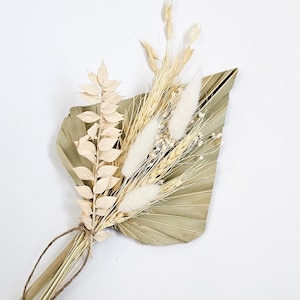 Neutral Palm Spear Dried Flowers Cake Topper - Boho Cake Topper - Dried Flowers for Cake Decoration - Cake Topper Flower Arrangement