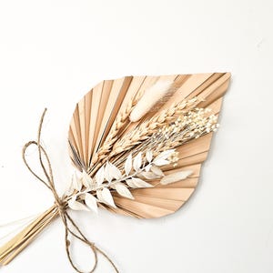 Caramel Palm Spear Dried Flowers Cake Topper - Neutral Boho Cake Topper - Dried Flowers for Cake - Cake Topper Flower Arrangement
