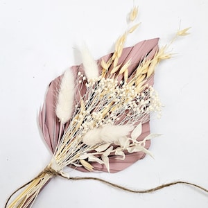 Blush Palm Spear Dried Flowers Cake Topper - Boho Cake Topper - Dried Flowers for Cake Decoration - Cake Topper Flower Arrangement