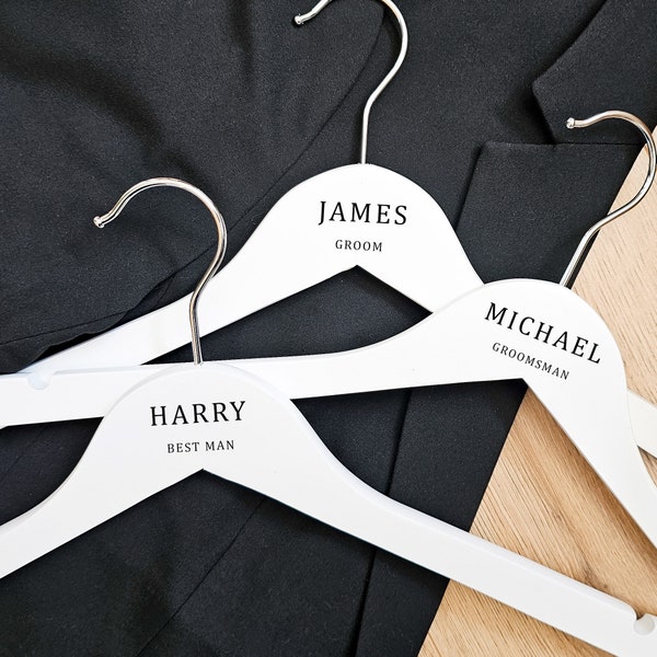 Personalisierter Groomsman Kleiderbügel - Bräutigam Party Kleiderbügel - Individueller Vinyl Kleiderbügel - Personalisiertes Hochzeitsgeschenk - Brautjungfer Geschenke - Trauzeuge Geschenke