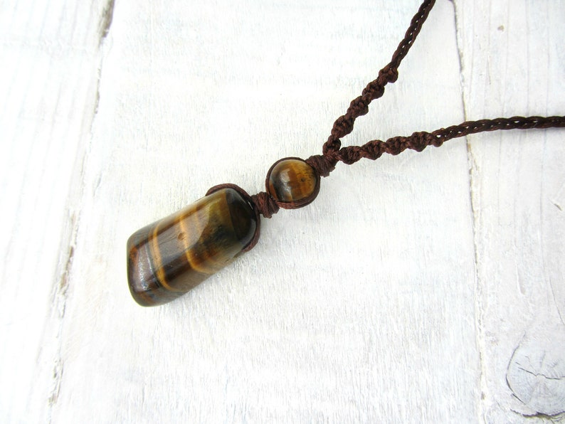Tigers Eye Necklace Tiger Eye jewelry Tigers Eye Pendant Protection necklace Grounding Healing Crystals Mens Necklace