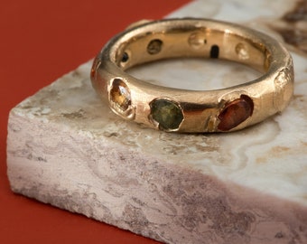 Warm Sapphire Kimberlite Ring in Yellow Gold