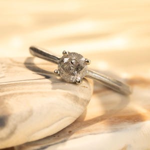 Galaxy Solitaire in White Gold