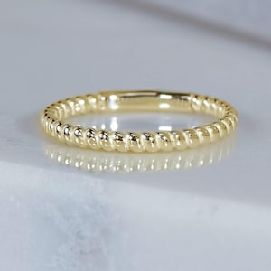Spiral Ring In Yellow Gold