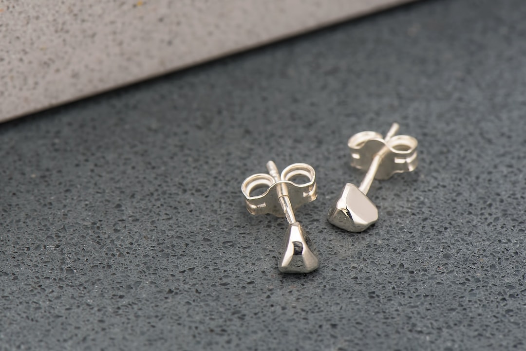 Prism Pearl Studs main image 1