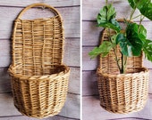 Vintage Wicker Wall Pocket Basket, Retro Wicker Wall Decor, Wall Wicker Plant Holder, Beige Basket w Handle for Hanging, Wicker Organizer