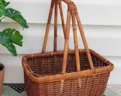 Vintage Brown Wicker Basket with unique Handle, Retro Wicker Scape, Wicker Planter, Handmade Wicker Handbasket, Farmhouse Cottage Boho Decor