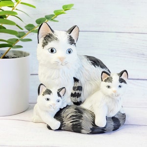 Vintage Ceramic Cat and Kittens Figurine, White Grey Mid Century Homco Kitty Figurine, Cat Lady Gift, Shelf Decor, Himalayan Cat Figure