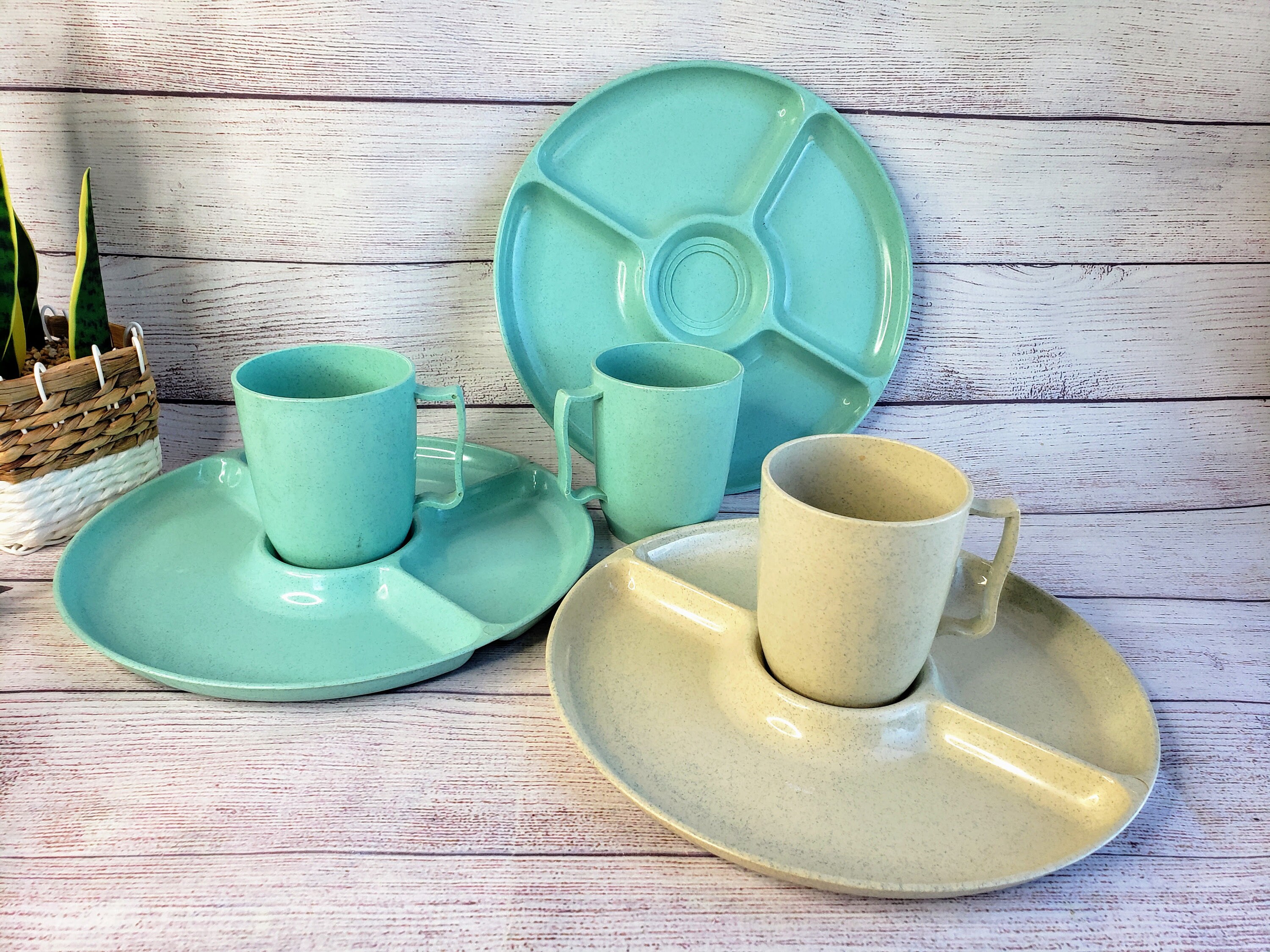 6 Pcs Vintage Plastic Plate Set W/ Cups Pastel Turquoise Etsy