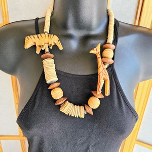 Vintage Wood Carved Giraffe & Zebra Pendant Necklace, African Safari Tribal Jewelry, Retro Boho Jungle Chunky Wood Bead Statement Jewelry