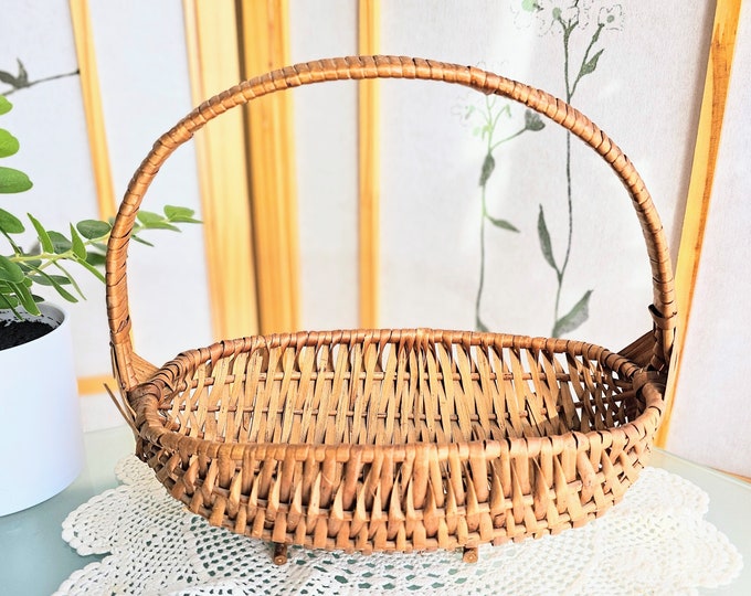 Vintage Beige Oblong Handbasket, CLEANED Decorative Footed Woven Wicker ...