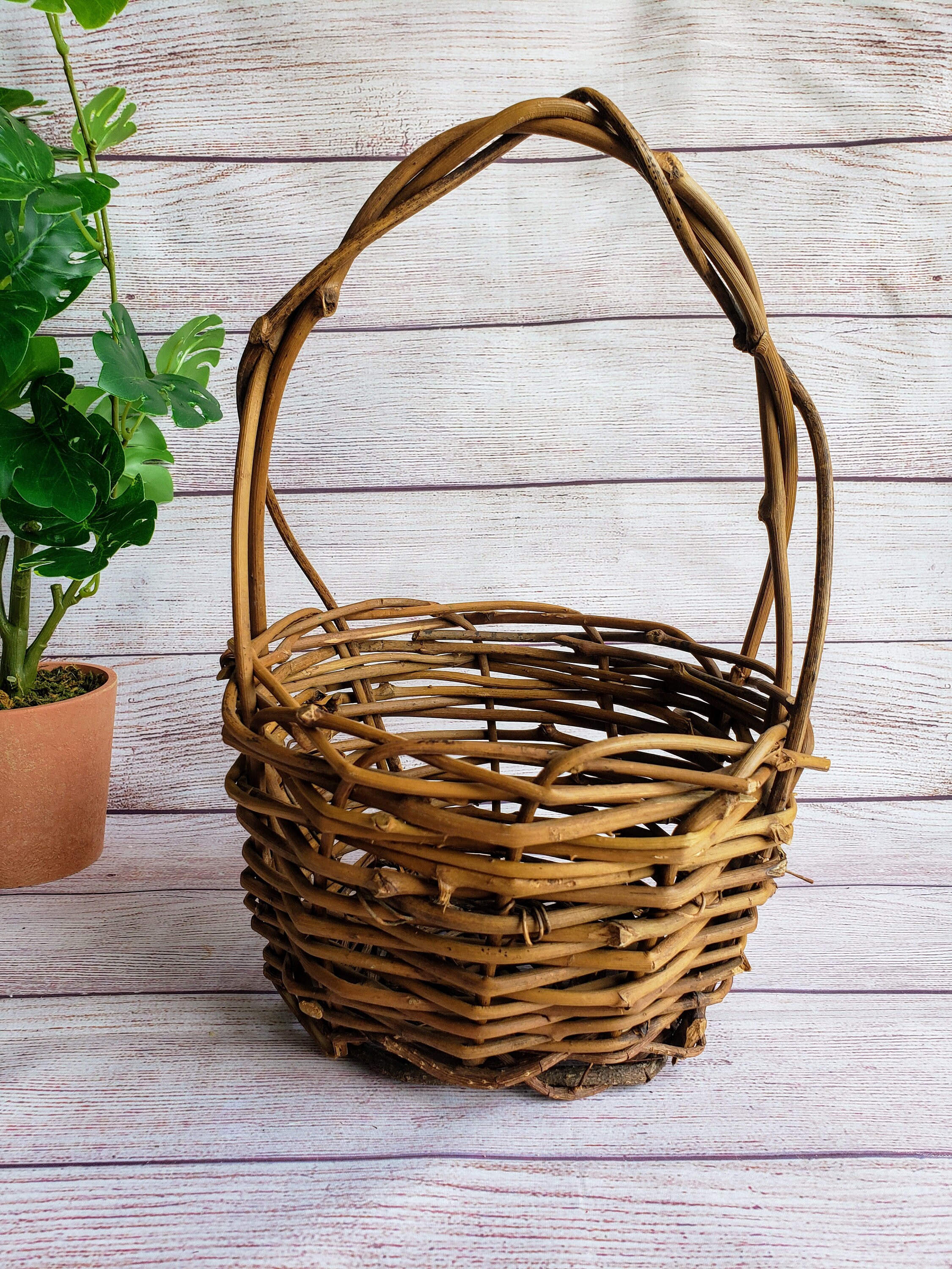 CLEANED Vintage Handmade Woven Willow Basket Round Dark Brown Etsy