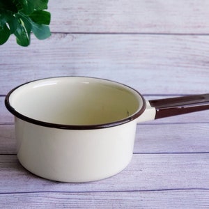 Small Vintage Enamel Saucepan, Unused Beige Brown Enamel Pan with Long Handle has Hole for Wall Hanging, Retro Kitchen, 70&#39;s Enamelware