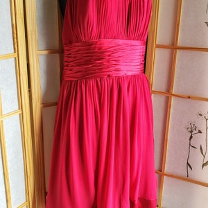 Vintage Fuchsia Halter Dress by Adrianna Papell Boutique, Sz 6, Ruched Waist, Pleated Details, RETRO Hot Pink Prom Dress afbeelding 2