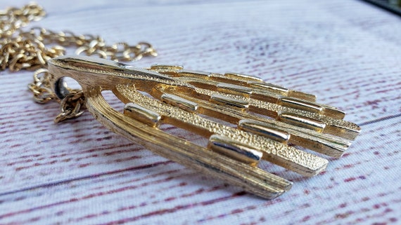 Vintage Mod Gold Tone Pendant Necklace Rocket Shi… - image 3